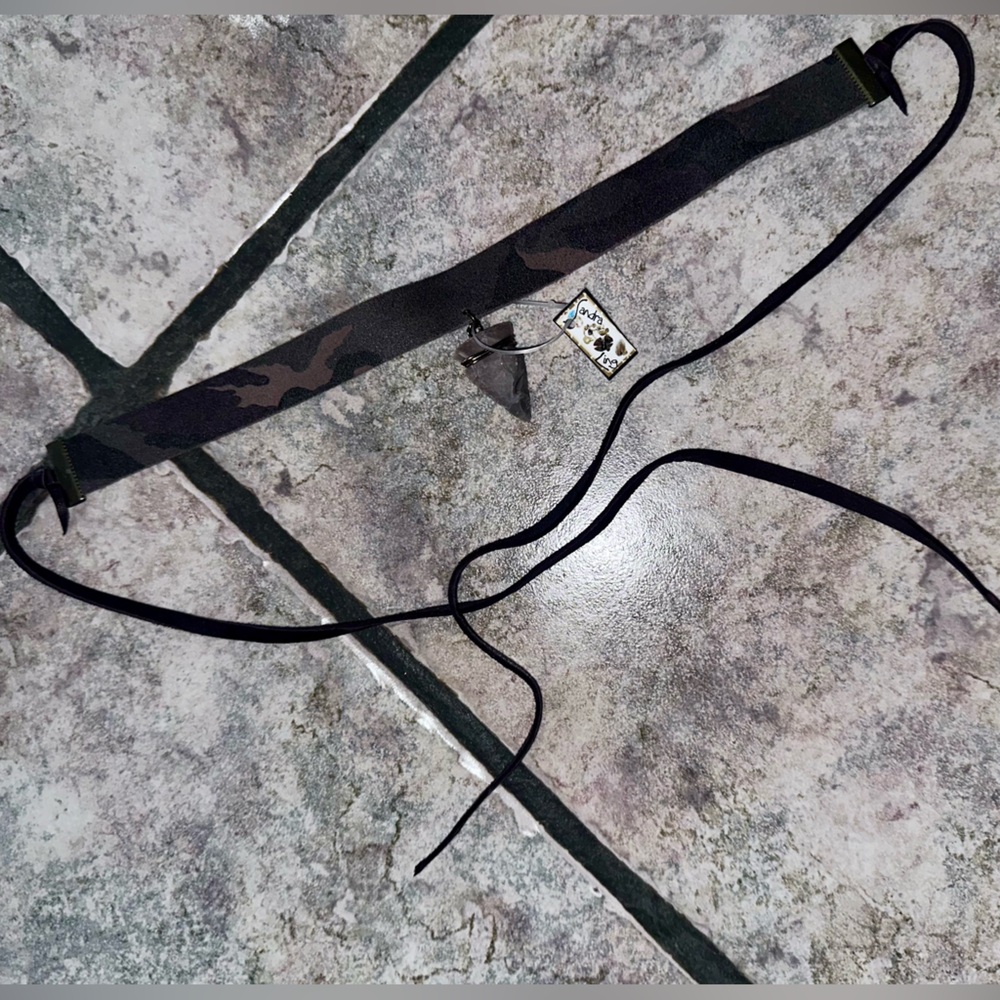 Handmade arrowhead choker